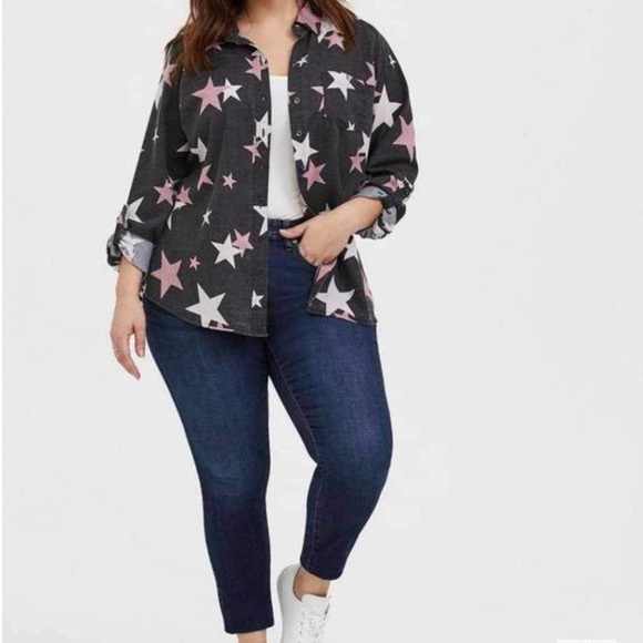 Torrid Gray and Pink Star Oversized Button Down Shirt - Picture 10 of 12